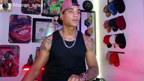 Snapshot of aharon_sexo1 chatting on 01/18/25, 03:53 Aharon  Zamora online show from 01/18/25, 03:53