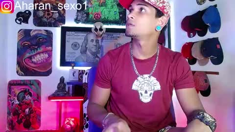 Snapshot of aharon_sexo1 chatting on 02/03/25, 04:57 Aharon  Zamora online show from 02/03/25, 04:57