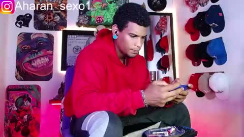 Snapshot of aharon_sexo1 chatting on 02/05/25, 03:23 Aharon  Zamora online show from 02/05/25, 03:23