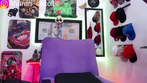 Snapshot of aharon_sexo1 chatting on 02/10/25, 06:20 Aharon  Zamora online show from 02/10/25, 06:20