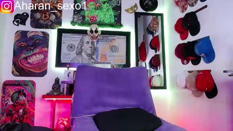 Snapshot of aharon_sexo1 chatting on 02/11/25, 03:29 Aharon  Zamora online show from 02/11/25, 03:29