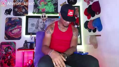 Snapshot of aharon_sexo1 chatting on 02/25/25, 06:42 Aharon  Zamora online show from 02/25/25, 06:42