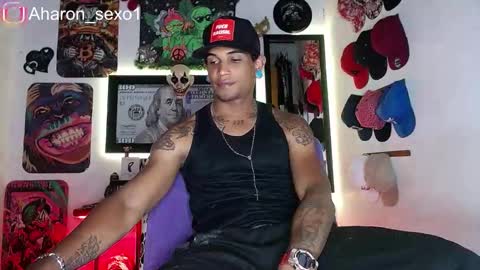 Snapshot of aharon_sexo1 chatting on 02/26/25, 03:53 Aharon  Zamora online show from 02/26/25, 03:53
