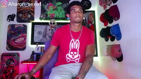 Snapshot of aharon_sexo1 chatting on 03/01/25, 02:37 Aharon  Zamora online show from 03/01/25, 02:37