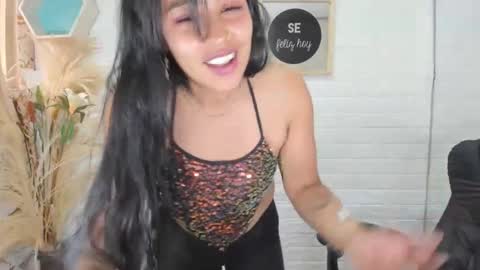 Snapshot of ahisha09 chatting on 01/28/25, 05:03 Ahisha online show from 01/28/25, 05:03