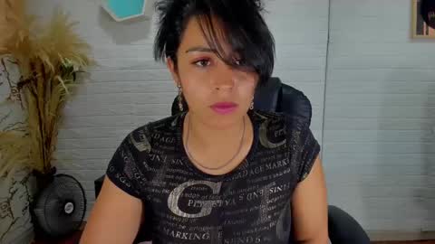 Snapshot of ahisha09 chatting on 03/06/25, 07:54 Ahisha online show from 03/06/25, 07:54