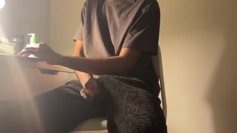 Snapshot of ahmedkhan632131 chatting on 02/10/26, 06:39 Dylan online show from 02/10/26, 06:39