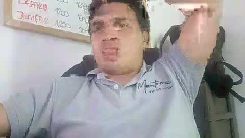 Snapshot of ahntony__69 chatting on 10/29/25, 09:22 ahntony 69 online show from 10/29/25, 09:22