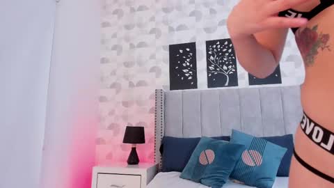 ahsly_ms online show from 02/22/25, 10:31