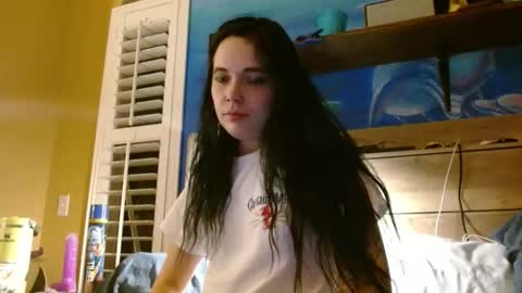 Snapshot of ahungkittykat chatting on 03/15/26, 07:14 Kat online show from 03/15/26, 07:14
