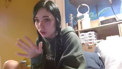 Snapshot of ahungkittykat chatting on 03/24/26, 12:48 Kat online show from 03/24/26, 12:48