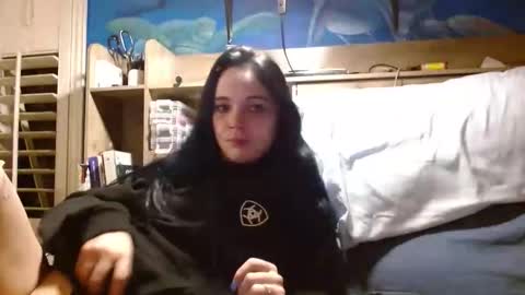 Snapshot of ahungkittykat chatting on 03/25/26, 02:39 Kat online show from 03/25/26, 02:39