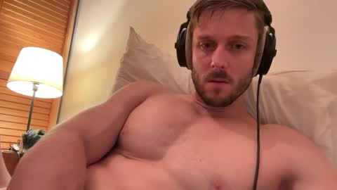 Snapshot of aiasar chatting on 09/08/25, 11:37 Aiasar online show from 09/08/25, 11:37