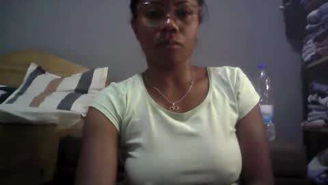 Aicha boobs online show from 10/01/25, 04:02