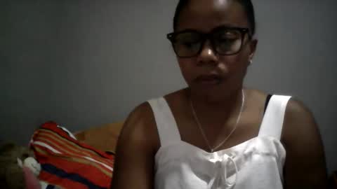 Aicha boobs online show from 04/19/26, 03:33