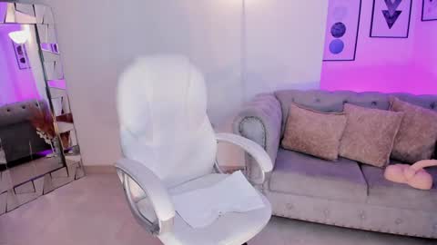AIDA ADAMS online show from 12/16/24, 10:03