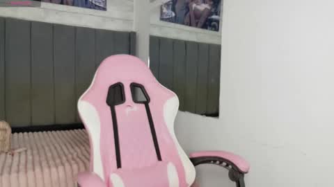 Aida online show from 10/25/25, 11:21