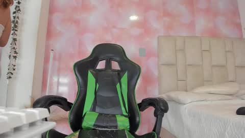 karoline  online show from 02/03/26, 10:15