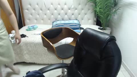 Snapshot of aidan_twink chatting on 10/03/25, 11:24 AIDAN online show from 10/03/25, 11:24