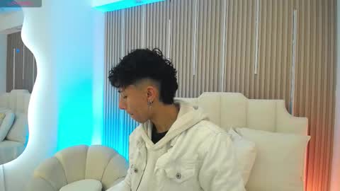 Aiden online show from 03/17/26, 12:41