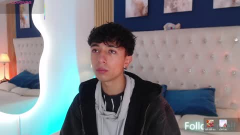 Snapshot of aiden_rivers_ chatting on 04/25/26, 01:03 Aiden online show from 04/25/26, 01:03