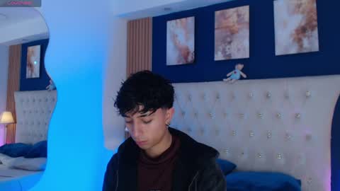 Snapshot of aiden_rivers_ chatting on 05/09/26, 12:54 Aiden online show from 05/09/26, 12:54