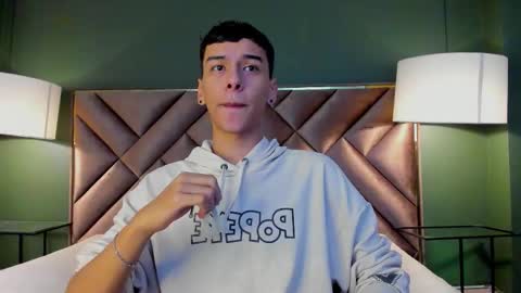 aiden_royce online show from 11/10/25, 11:53