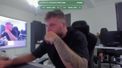 Snapshot of aidenmatthew chatting on 10/03/25, 08:50 Aiden online show from 10/03/25, 08:50