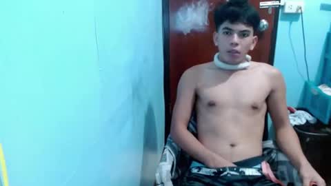 Snapshot of aikoelhara chatting on 03/25/26, 04:35 Angelo online show from 03/25/26, 04:35