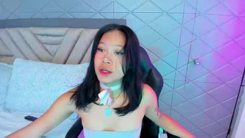 Snapshot of aikolee_ chatting on 10/15/25, 10:26 AikoLee online show from 10/15/25, 10:26