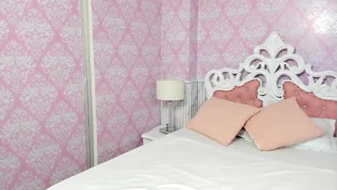   online show from 11/18/25, 01:44