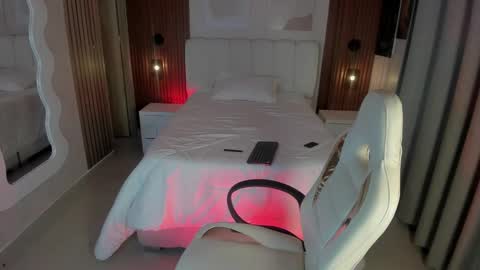   online show from 02/07/26, 12:14