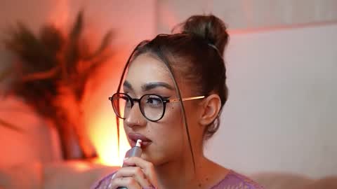  Aileen  online show from 03/26/26, 09:09