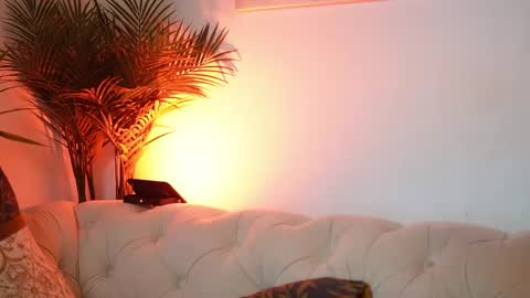  Aileen  online show from 04/15/26, 08:42