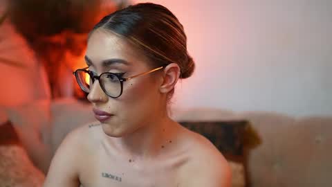  Aileen  online show from 04/20/26, 08:32