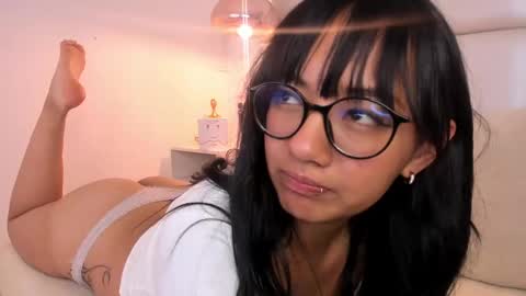 Snapshot of aily_yozuko chatting on 02/26/25, 10:15 Aily Yozuko online show from 02/26/25, 10:15