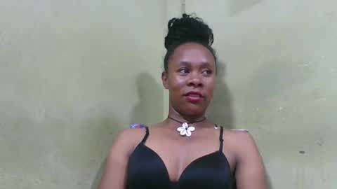 aimee982179 online show from 04/16/26, 05:36