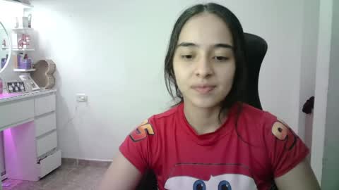 Snapshot of aineangeel chatting on 04/17/26, 01:30 AINE online show from 04/17/26, 01:30