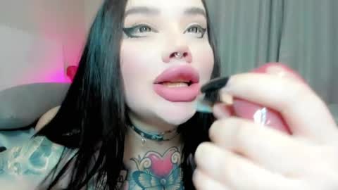 Aira online show from 04/18/26, 07:18