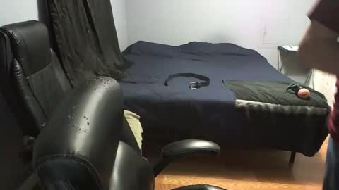 Daddy online show from 11/11/25, 11:27