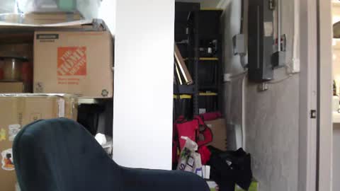 Snapshot of airbornx2n1 chatting on 07/11/26, 12:46 Leo Airborn Sir Daddy online show from 07/11/26, 12:46