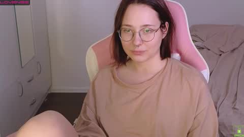 airyhill online show from 11/18/25, 06:01