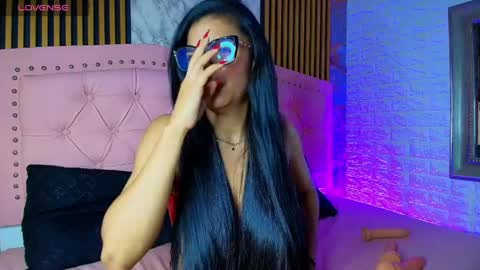 Snapshot of aisha__cambell chatting on 04/25/26, 01:52 aisha__cambell online show from 04/25/26, 01:52