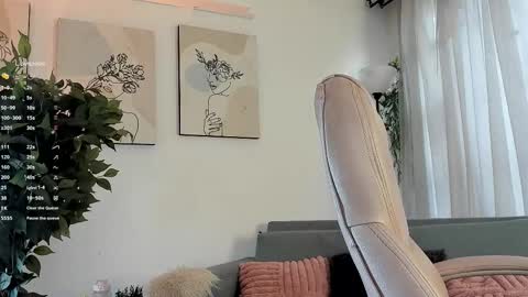 Aisha online show from 01/14/26, 12:44