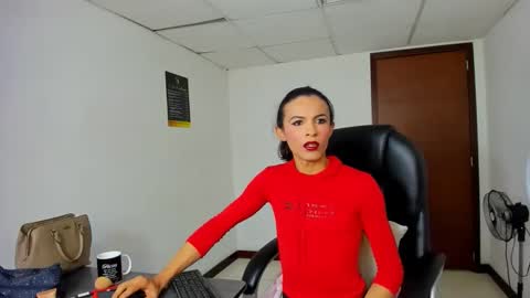 Aisha online show from 02/25/26, 04:00