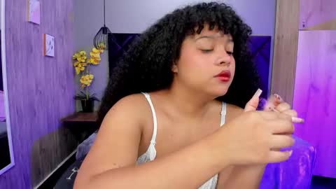 Aisha  online show from 11/21/25, 01:48