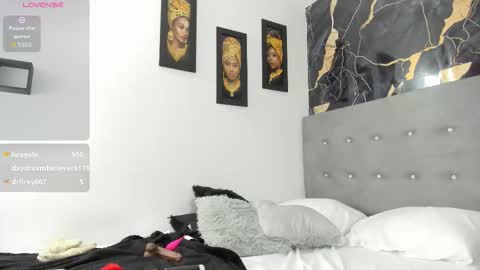 Aisha online show from 10/31/25, 09:32