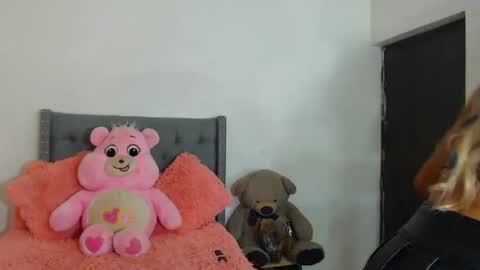 aisha_sex222 online show from 09/21/25, 09:49