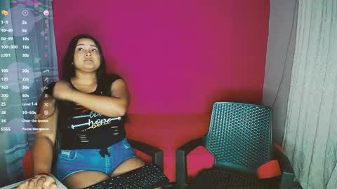 Snapshot of aisha_stacey0410 chatting on 03/05/25, 02:57 aisha_stacey0410 online show from 03/05/25, 02:57