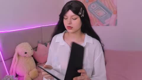 Aisha online show from 11/14/25, 03:16